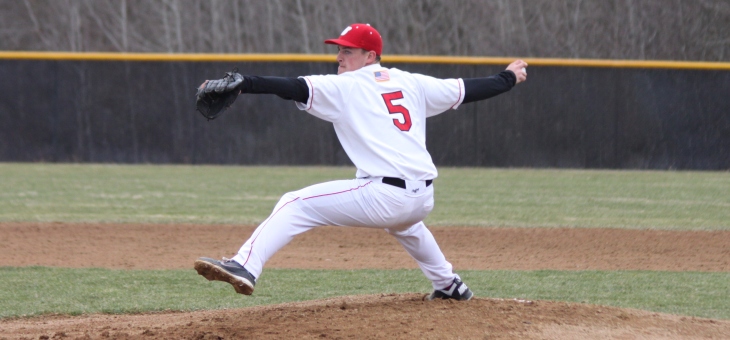Baseball Drops 4-3 Decision to Curry