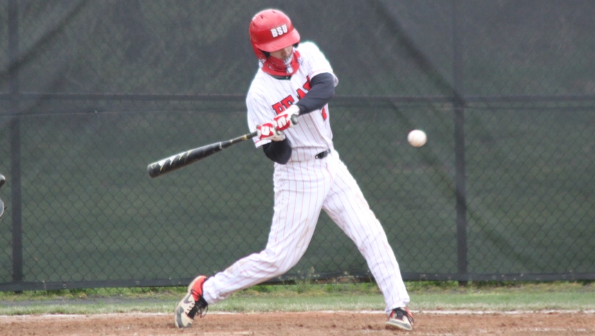 Baseball Splits Non-Conference Twinbill with Salem State