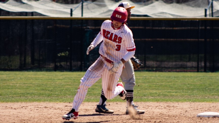 Baseball Drops Pair of Games to Brockport