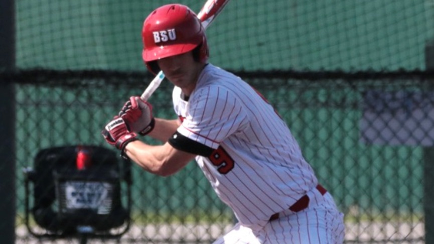 Baseball Sweep MCLA in MASCAC Twinbill