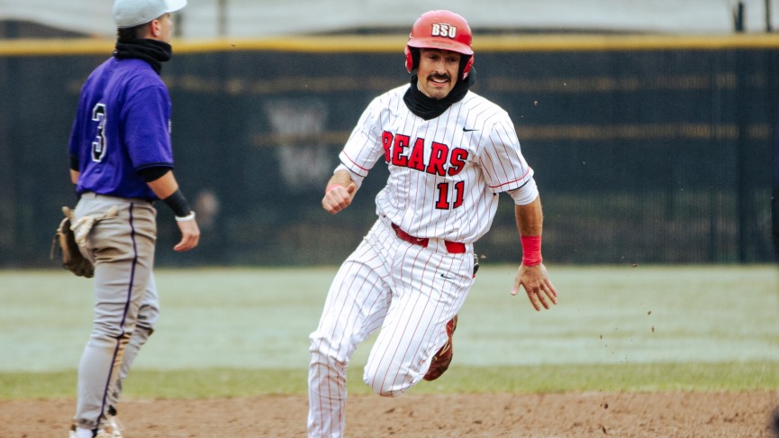 Baseball Downs Curry, 11-4