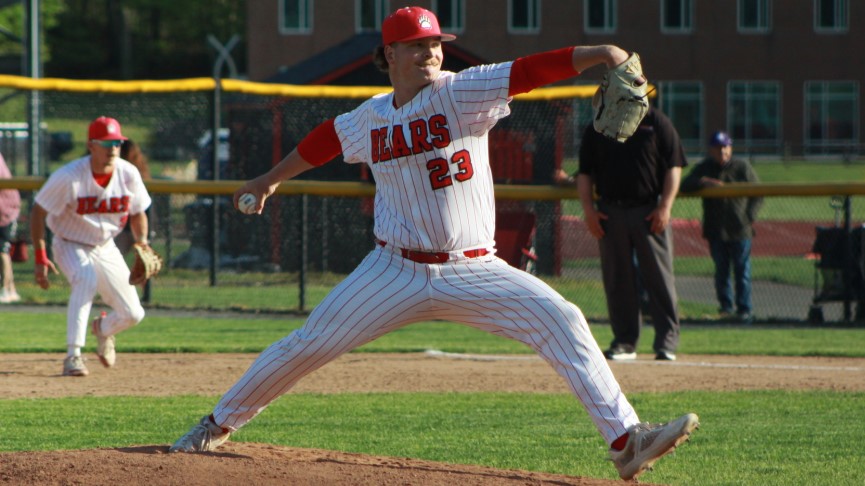 Baseball Advances to MASCAC Semifinal Round with 5-4 Win Over Salem State