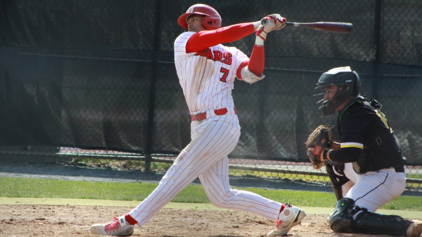 Offensive Outburst Lifts Baseball to 17-11 MASCAC Win Over Framingham