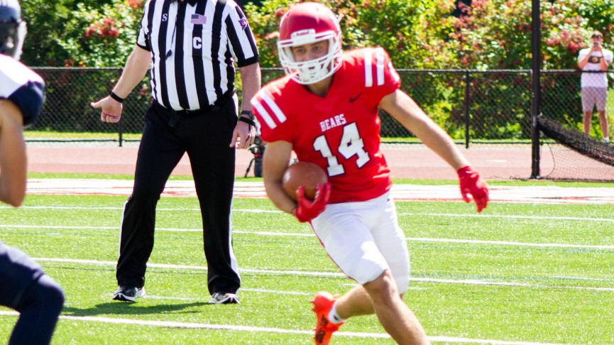 Football Falls to UNE, 38-23