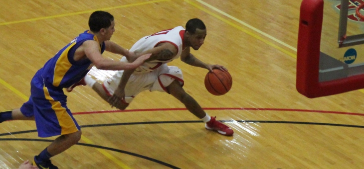 Men's Basketball Bows to Worcester State, 98-92