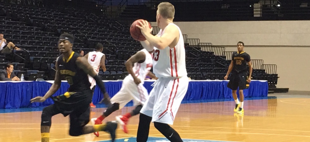 Men's Basketball Falls to Brockport in Triple Overtime, 100-95