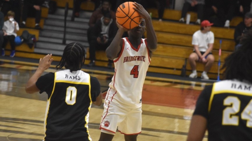 Men's Basketball Falls to Framingham State in MASCAC Quarterfinals, 87-86