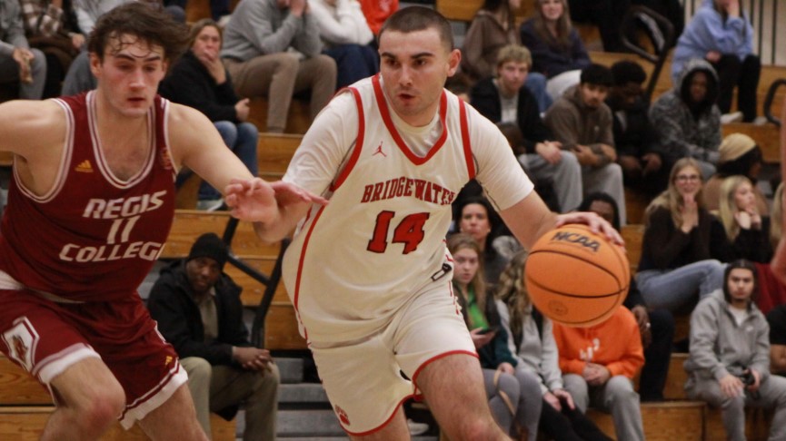 Men's Basketball Falls to Regis in Cave Classic Semifinals, 65-58