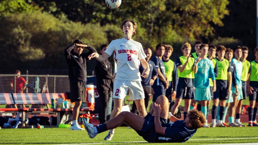 Men's Soccer Edges UMass Dartmouth, 4-3