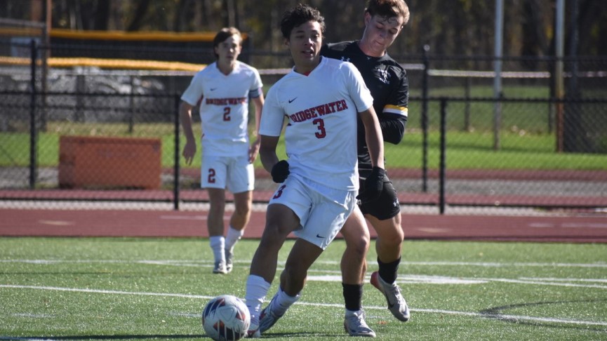 Men's Soccer Blanks Framingham State, 5-0, in Regular Season Finale