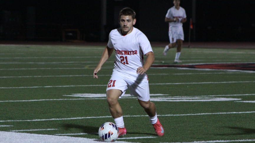 Men's Soccer Holds Off MCLA in MASCAC Tilt, 3-2