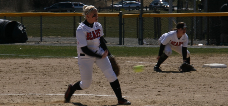 Softball Drops MASCAC Doubleheader to MCLA