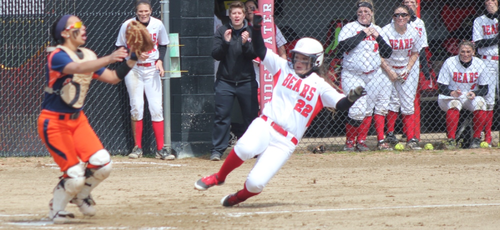 Softball Splits MASCAC Twinbill with Salem State