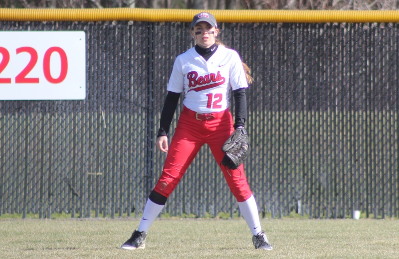 Softball Splits MASCAC Twinbill with Salem State