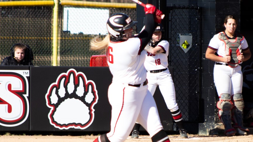 Softball Drops Pair of Games to Johnson & Wales
