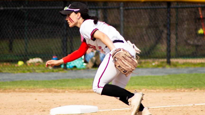 Softball Drops Pair of Games to WPI