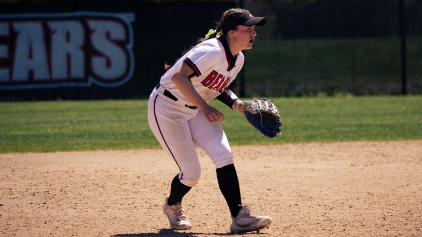 Softball Splits Pair of Games at MASCAC Tournament, Advances to Championship Round