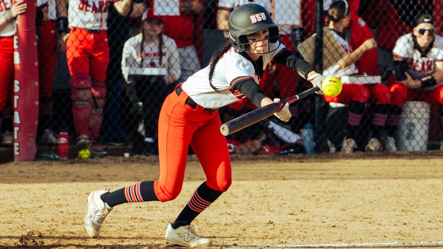 Softball Swept By Salem State in MASCAC Twinbill