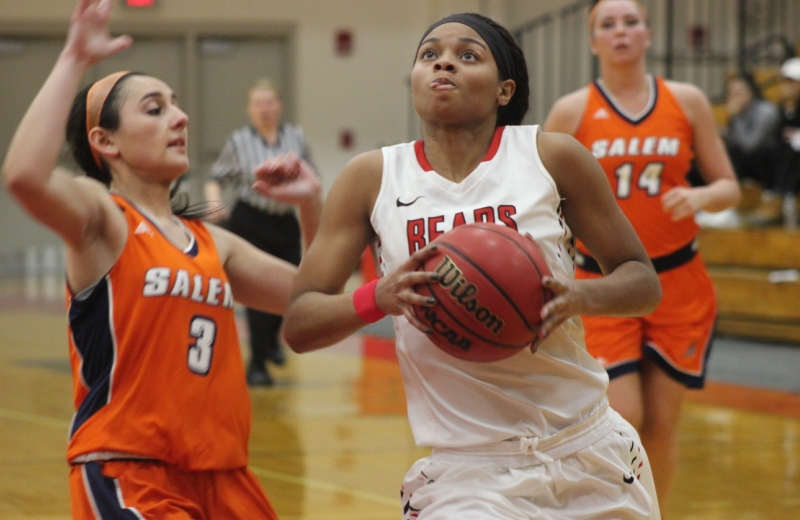 Women's Basketball Rolls to 68-36 Win over Salem