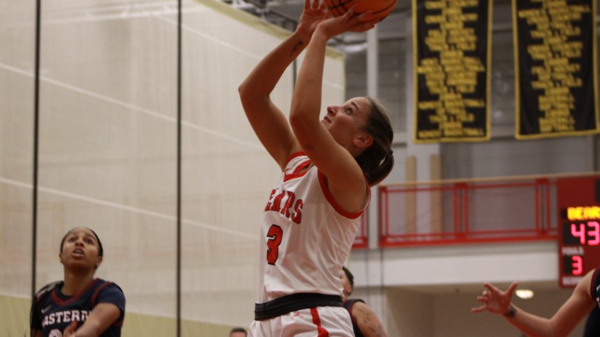 Grassi, Piche Lead Women's Hoops to 79-74 Win Over Eastern Connecticut at The Cave Classic