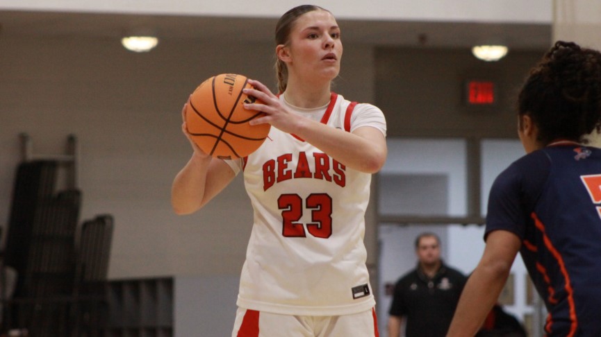 Women's Basketball Rallies for 56-47 MASCAC Win Over Salem