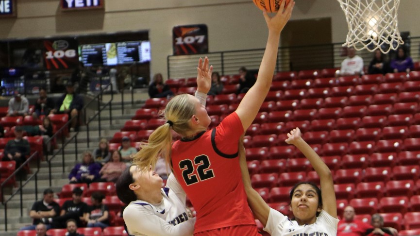 Women's Basketball Opens MASCAC Play with 62-39 Win Over Fitchburg