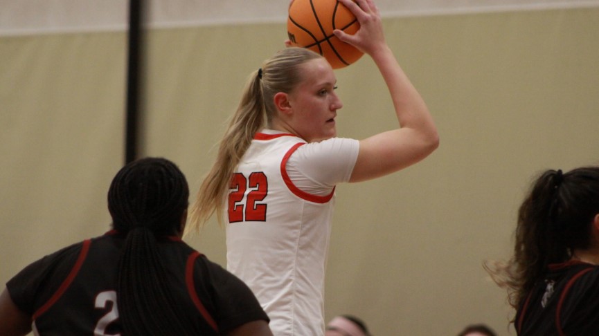 Strong Fourth Quarter Sends Women's Basketball to MASCAC Title Game