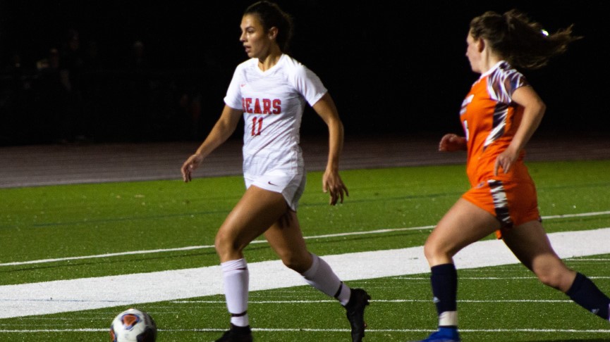 Belcher's Last Minute Heroics Lifts Women's Soccer to 2-1 Win Over Salem State