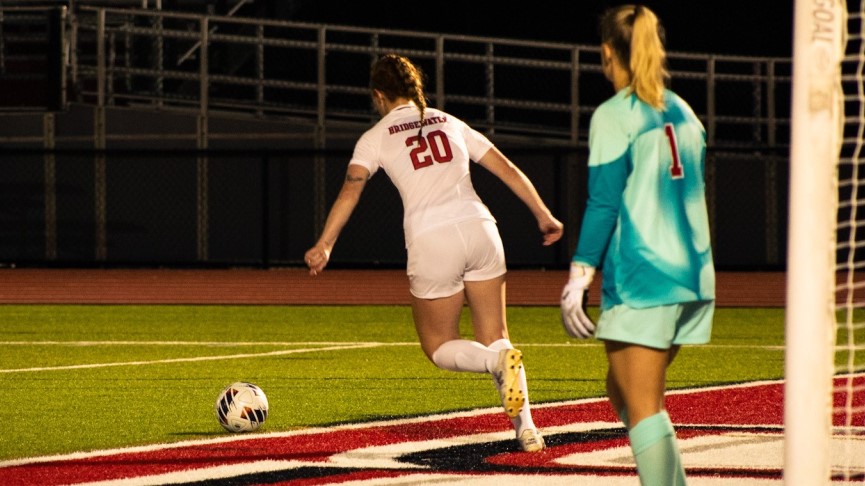 Women's Soccer Blanks Framingham State, 2-0
