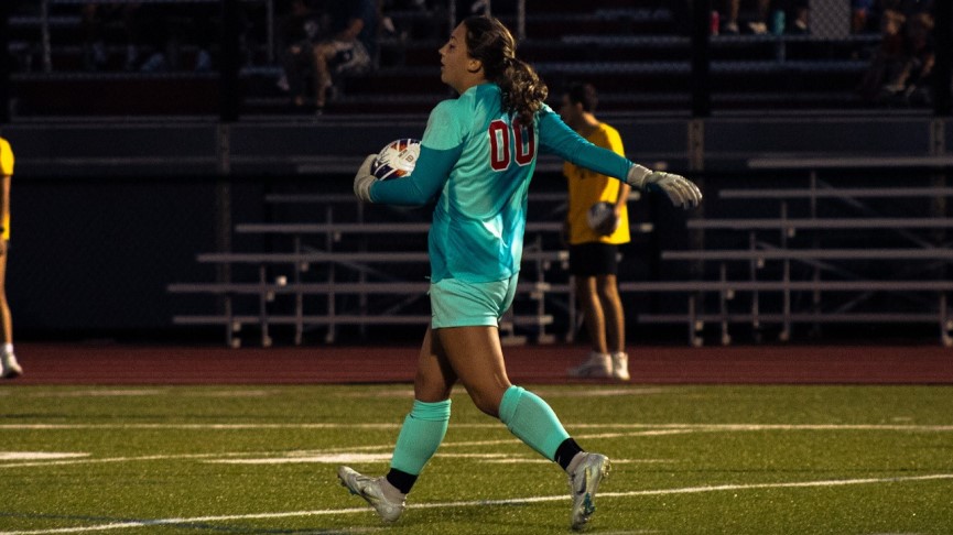 Women's Soccer Blanks Worcester State in MASCAC Opener, 1-0